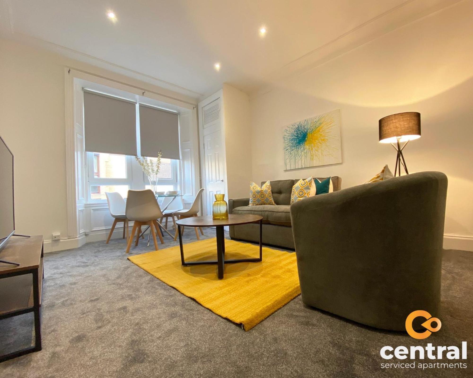 Central Serviced Apartments - Cosy 1 Bedroom - Modern - Close To Transport Links - Quiet Neighbourhood - Fast Wifi - Fully Equipped - Smart Tvs In All Rooms - Monthly Stays Welcome - Free Street Parking - Ideal Relocation To Dundee Accommodation Kültér fotó